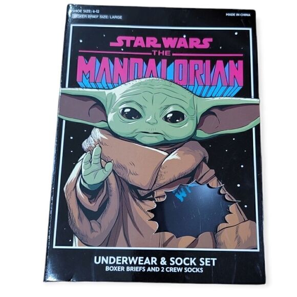 The Mandalorian Baby Yoda Grogu Boxer Brief and Sock Set for Men's - Picture 1 of 2